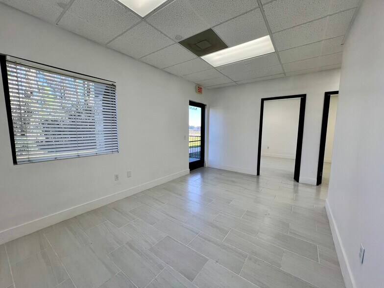 More Photos Of 20550 Townsen Blvd, Humble Office For Sale