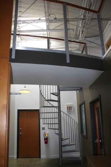 More Photos Of 695 Pylant St, Atlanta Office For Lease