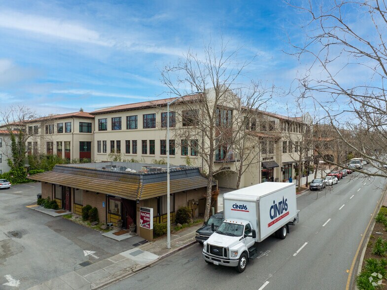 More Photos Of 1302 El Camino Real, Menlo Park Office For Lease