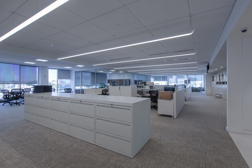 More Photos Of 100 Washington Blvd, Stamford Office For Lease