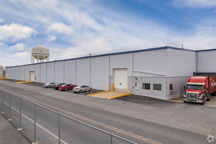 More Photos Of 500 Industrial Ln, Middletown Warehouse For Sale