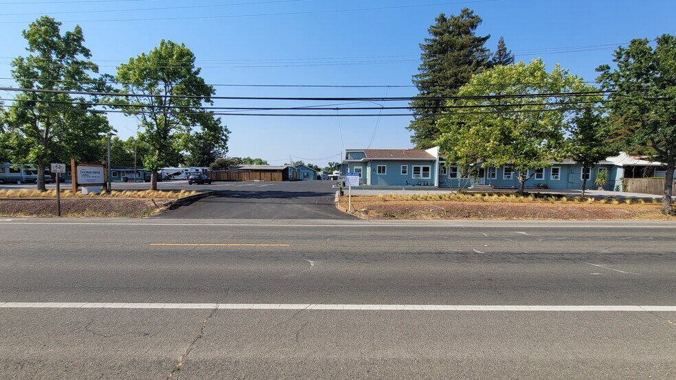More Photos Of 3177 Guerneville Rd, Santa Rosa Office For Lease