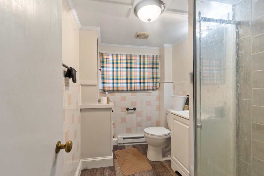 More Photos Of 561 Main St, Boxford General Retail For Sale