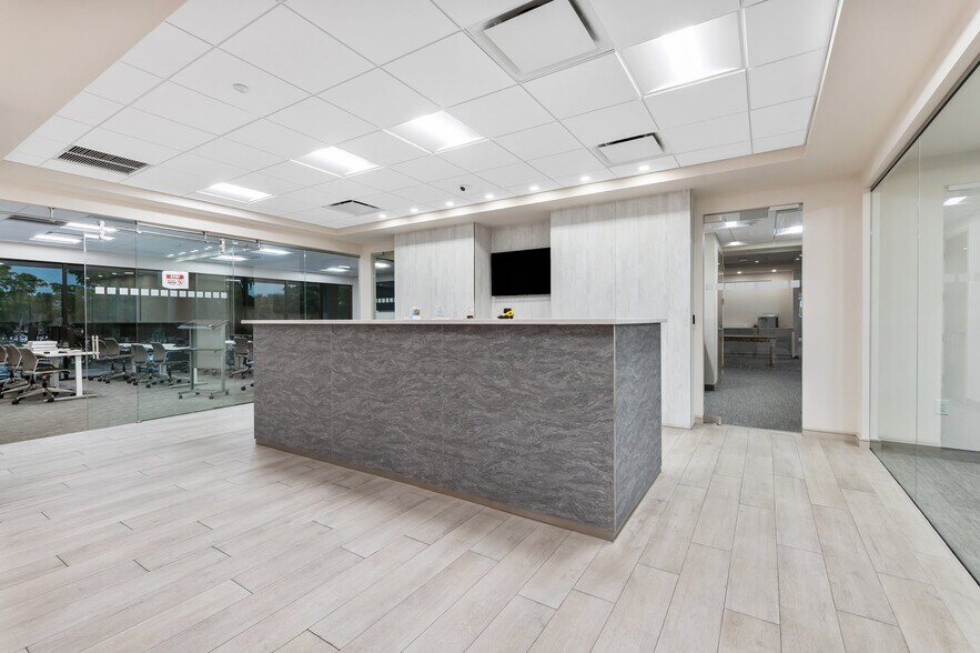 More Photos Of 3303 W Commercial Blvd, Fort Lauderdale Office For Sale