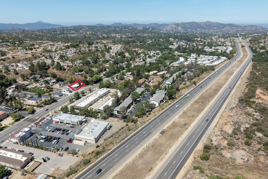 More Photos Of 2707 Alpine Blvd, Alpine Office Residential For Lease