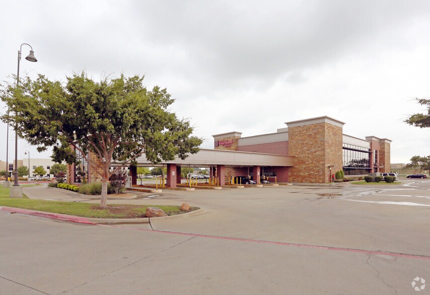 More Photos Of 771 E US Highway 80, Forney Office For Lease