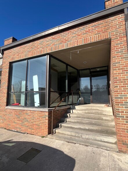 More Photos Of 26 W Main St, Shelby Storefront Retail Office For Sale