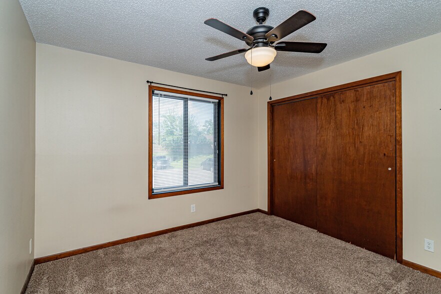 More Photos Of 3500 Grand Ave, Ames Apartments For Sale