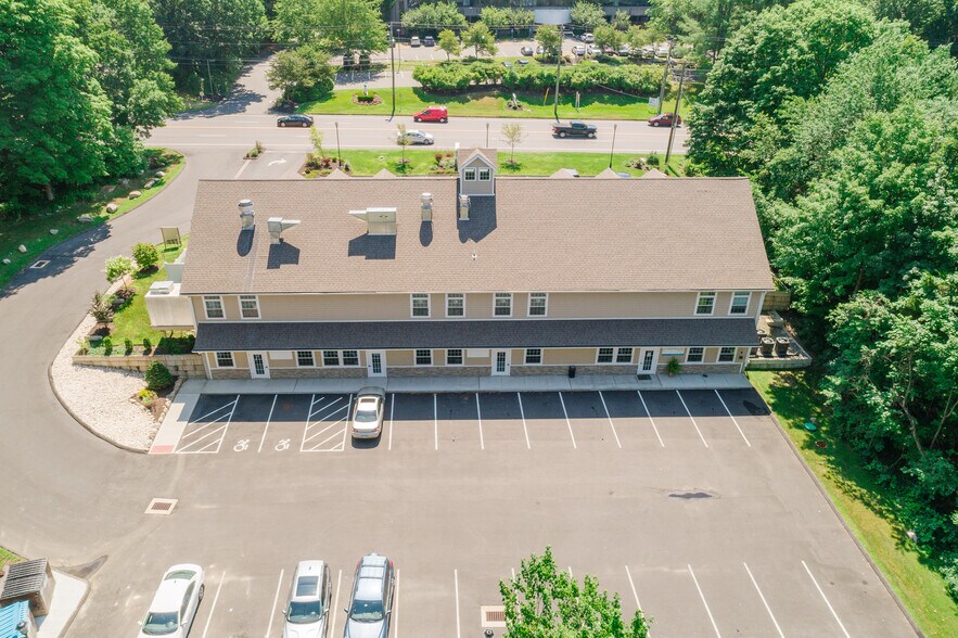 More Photos Of 123 Monroe Tpke, Trumbull Office For Lease