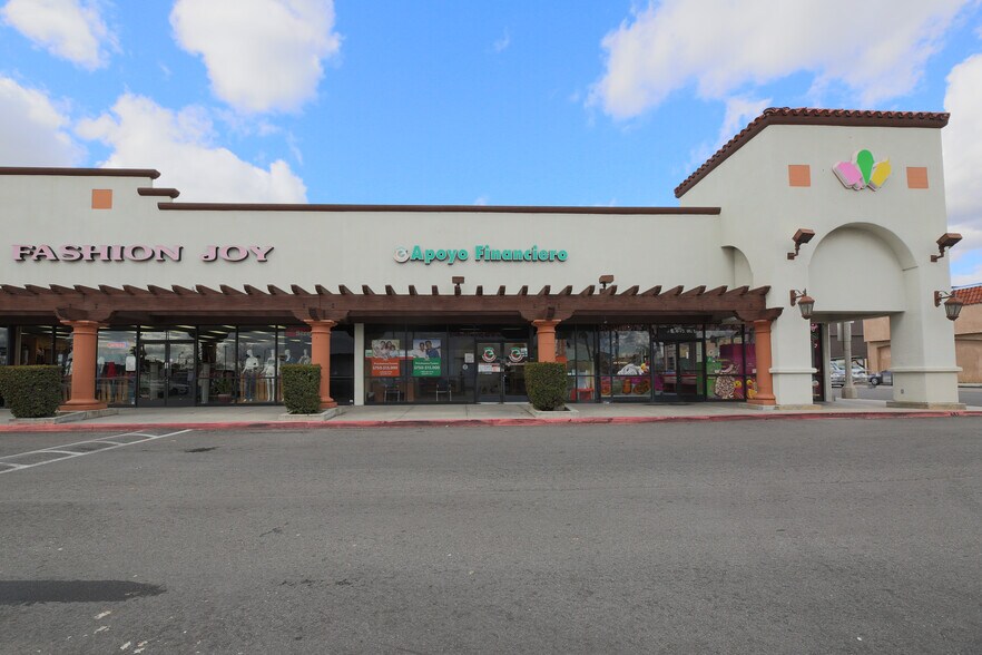 More Photos Of 317 San Fernando Mission Blvd, San Fernando Storefront For Lease