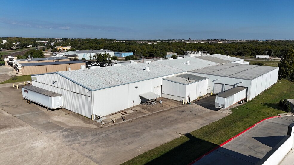 More Photos Of 550 Murray St, Midlothian Manufacturing For Lease