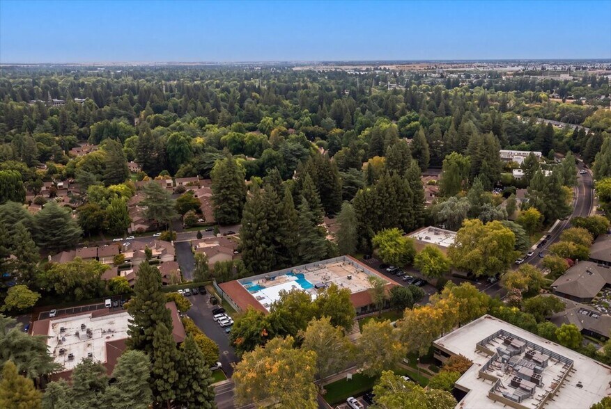 More Photos Of 700 University Ave, Sacramento Office For Lease