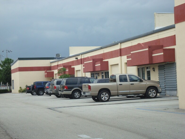 More Photos Of 3141 Fortune Way, Wellington Warehouse For Lease