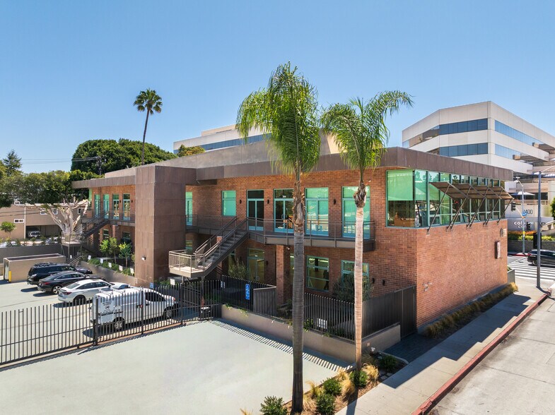 More Photos Of 1447 Cloverfield Blvd, Santa Monica Office For Lease
