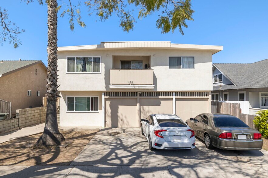 More Photos Of 611 S E St, Oxnard Apartments For Sale