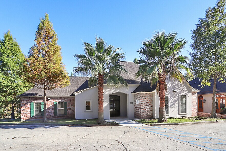 More Photos Of 10620 Timberlake Ave, Baton Rouge Medical For Lease