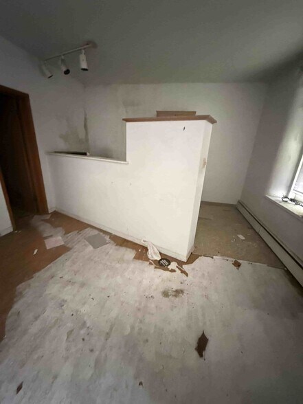 More Photos Of 414 E Cedar St, Olathe Apartments For Sale