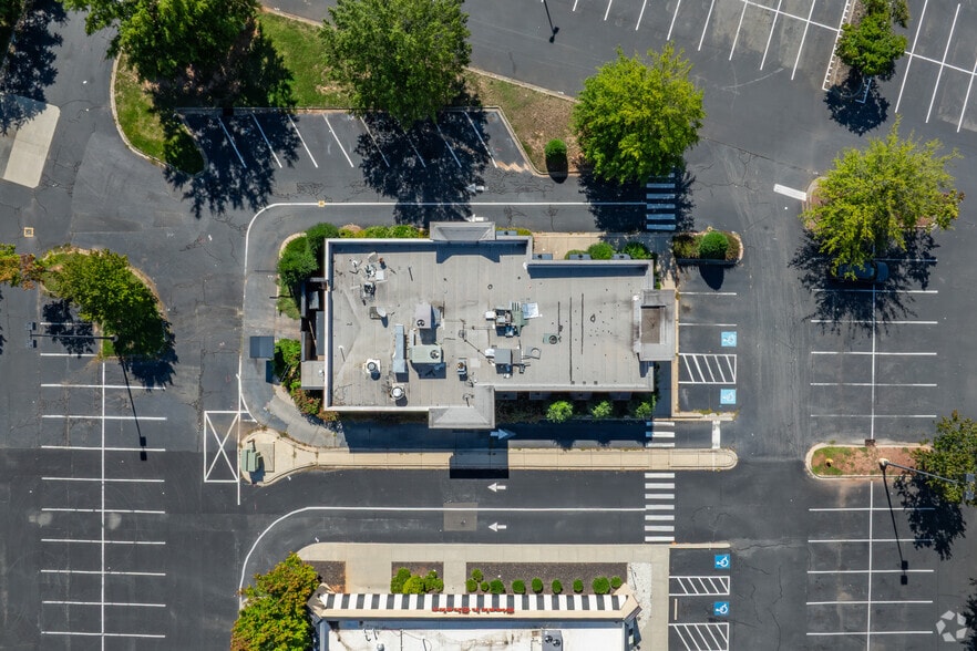 More Photos Of 1930 Sardis Rd N, Charlotte Fast Food For Sale