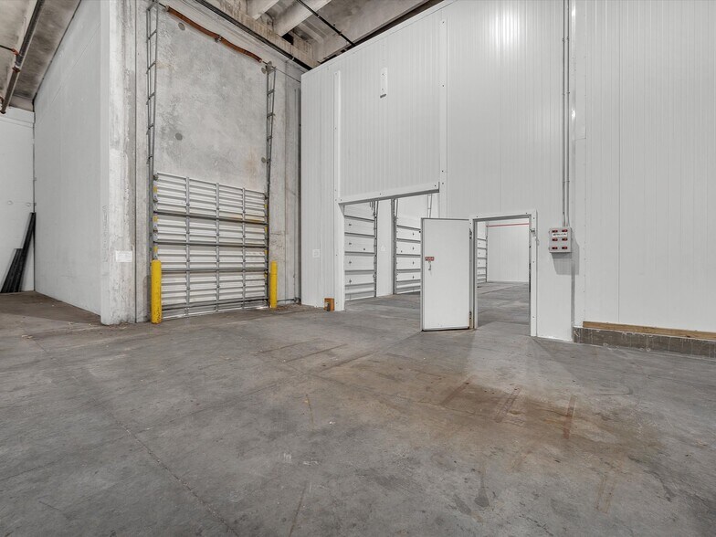 More Photos Of 2701 NW 107th Ave, Miami Refrigeration Cold Storage For Lease