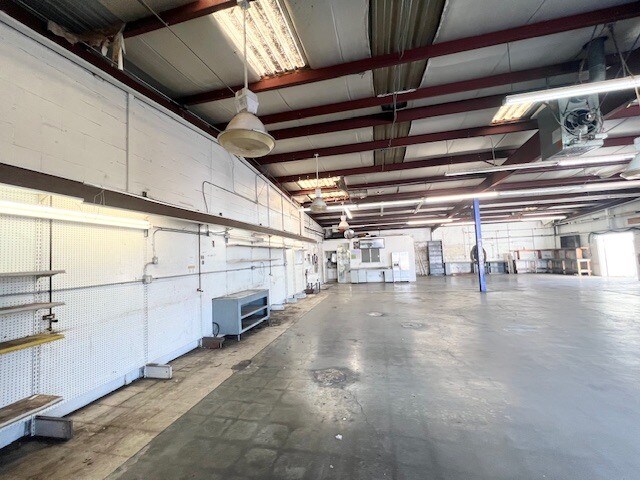 More Photos Of 1150 Main St, Morro Bay Warehouse For Sale
