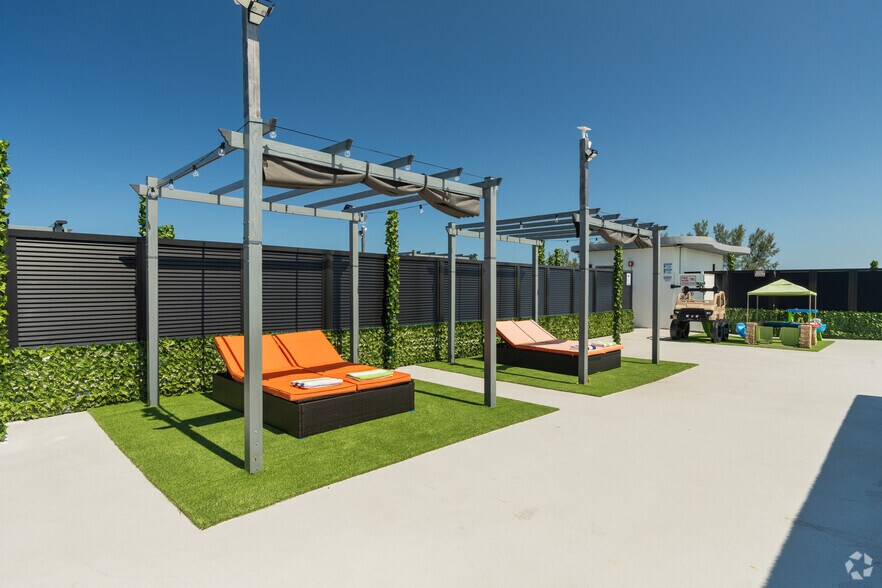 More Photos Of 2100 Miami Rd, Fort Lauderdale Apartments For Sale