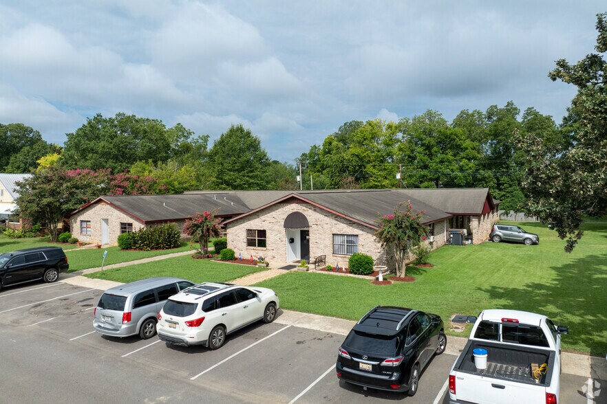 More Photos Of 1612 5th Ave N, Bessemer Medical For Sale