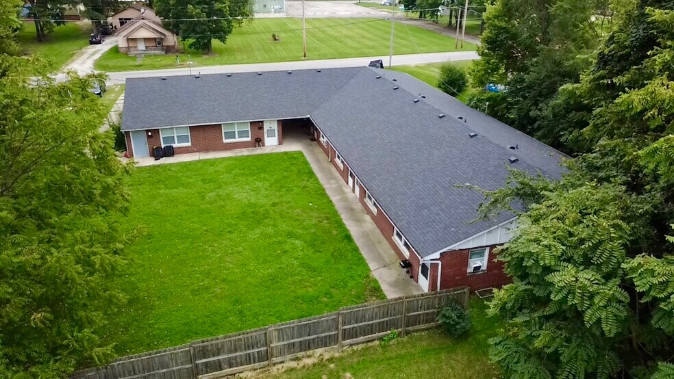 More Photos Of 709 S Hutchinson Ave, Muncie Apartments For Sale