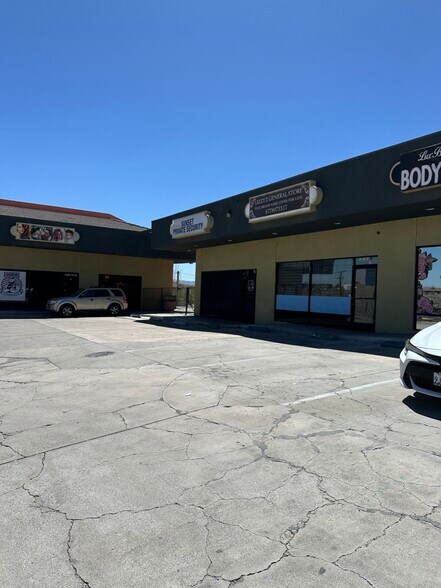 More Photos Of 15191 7th St, Victorville Storefront For Lease