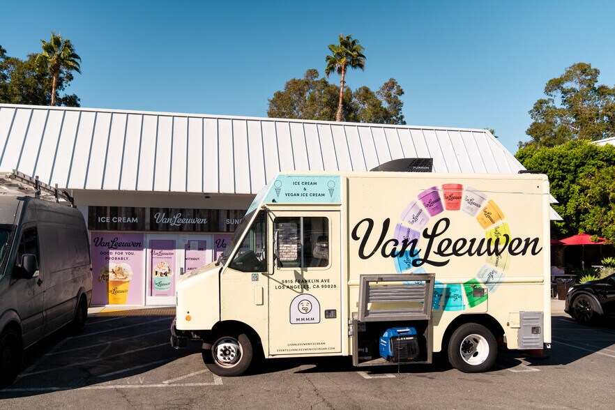 More Photos Of 20929 Ventura Blvd, Woodland Hills Unknown For Lease