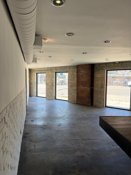 More Photos Of 3129 W Sunset Blvd, Los Angeles Apartments For Lease