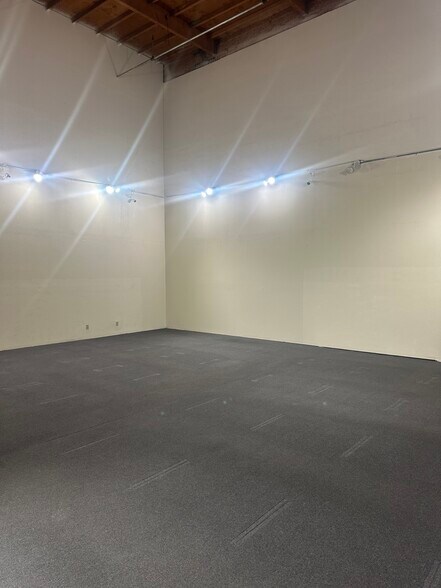 More Photos Of 901 S Fremont Ave, Alhambra Warehouse For Lease