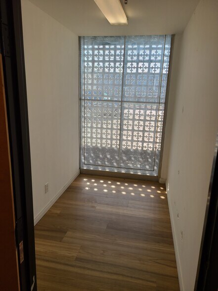 More Photos Of 141 E 157th St, Gardena Warehouse For Lease