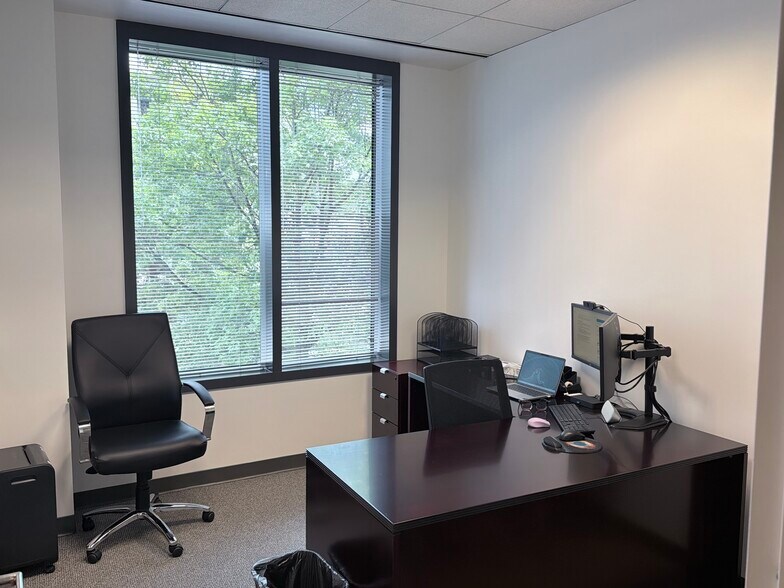 More Photos Of 1420 Peachtree St NE, Atlanta Office For Lease