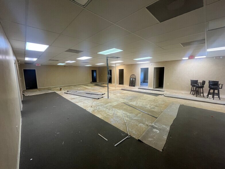 More Photos Of 7491 Ulmerton Rd, Largo Medical For Lease