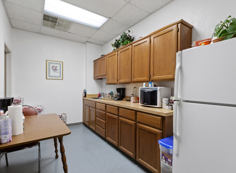 More Photos Of 5500 Franklin Ave, Waco Freestanding For Sale