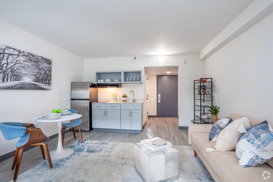 More Photos Of 1707 Owen Dr, Fayetteville Apartments For Lease