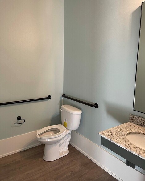 More Photos Of W E Heck, Baton Rouge Office For Lease