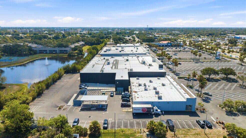 More Photos Of 5502-5726 Cortez Rd W, Bradenton Storefront For Lease
