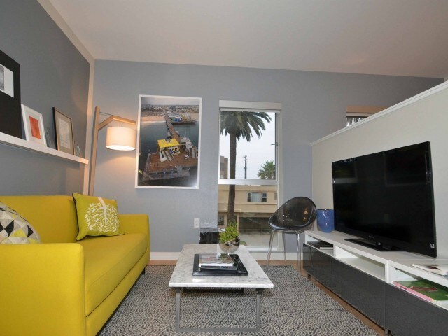More Photos Of 1447 Lincoln Blvd, Santa Monica Apartments For Lease