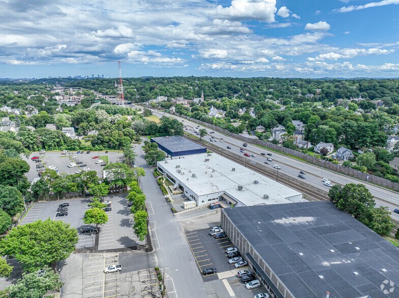 More Photos Of 77 Rowe St, Newton Warehouse For Lease