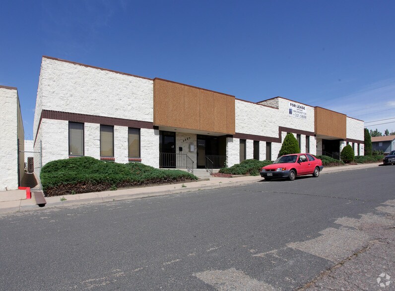 More Photos Of 2055-2065 Raritan St, Denver Manufacturing For Lease