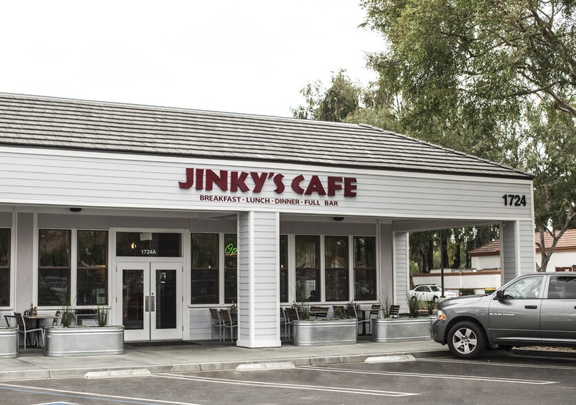 More Photos Of 1724-1772 Avenida De Los Arboles, Thousand Oaks Unknown For Lease