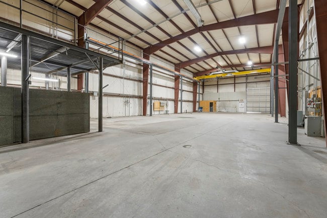 More Photos Of 1004 N Victor Ave, Tulsa Warehouse For Lease