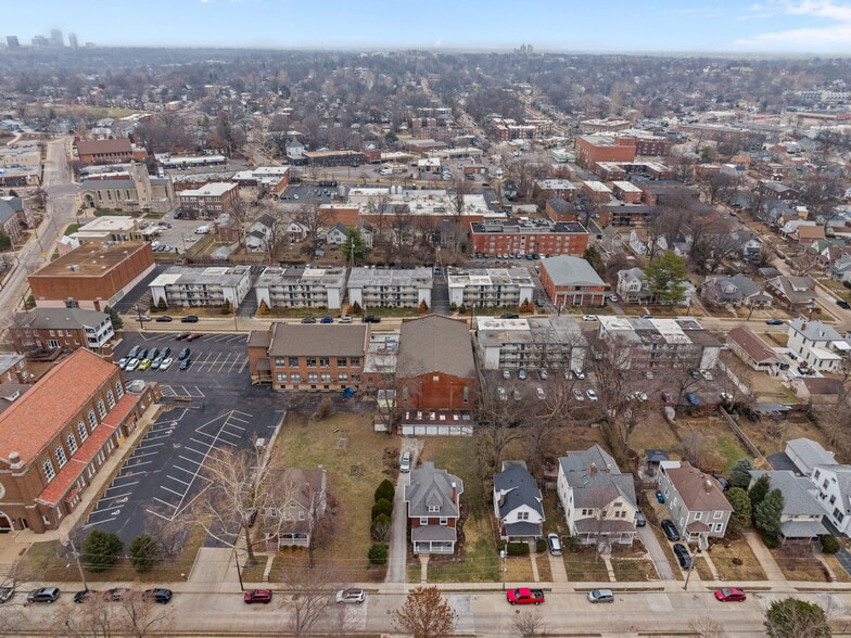 More Photos Of 7223 Anna Ave, Maplewood Apartments For Sale