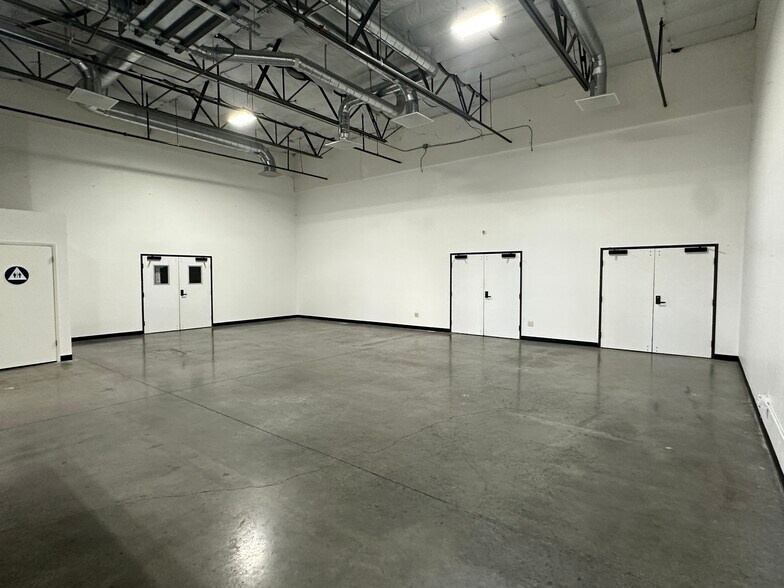 More Photos Of 1101 Horizon Dr, Fairfield Manufacturing For Lease