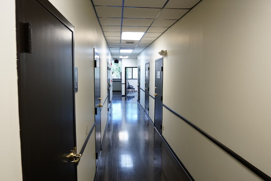 More Photos Of 1208 W Newport Center Dr, Deerfield Beach Medical For Sale