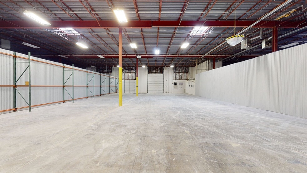 More Photos Of 3341 75th Ave, Landover Warehouse For Lease