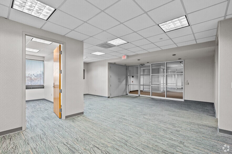 More Photos Of 1100 Berkshire Blvd, Wyomissing Medical For Lease