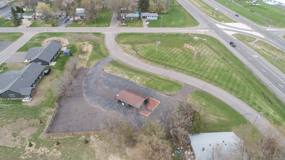 More Photos Of 111 4th Ave, Pease Flex For Sale