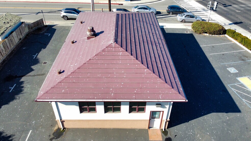 More Photos Of 2100 Del Monte Ave, Monterey Auto Repair For Sale